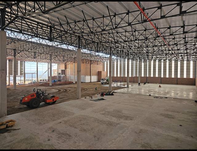 6,000M² WAREHOUSE TO LET IN LANSERIA